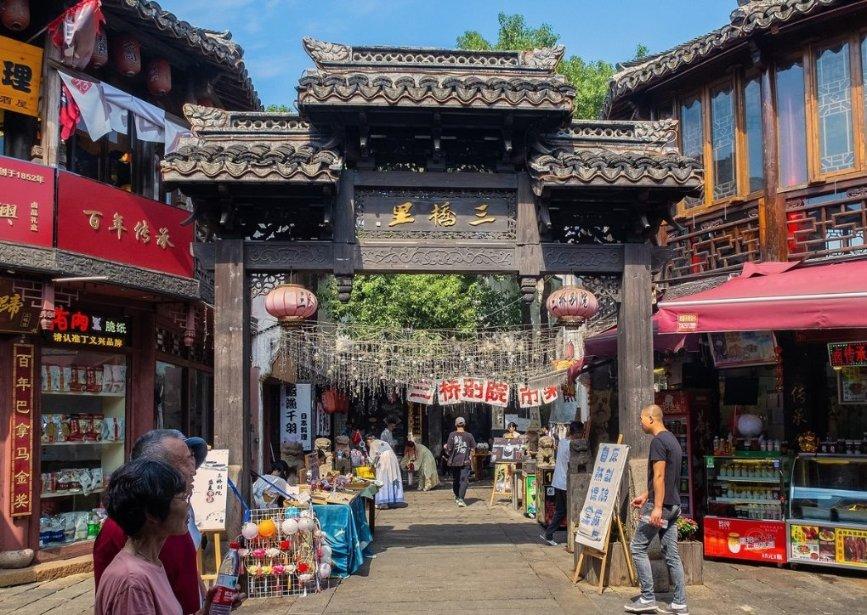 人一旦动了真情还会忘记对方吗？游戏画面